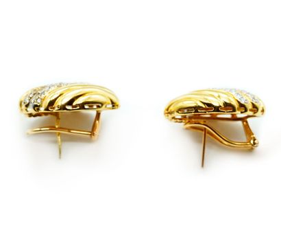 OR 18K, DIAMANTS / 18K GOLD, DIAMONDS
Boucles...