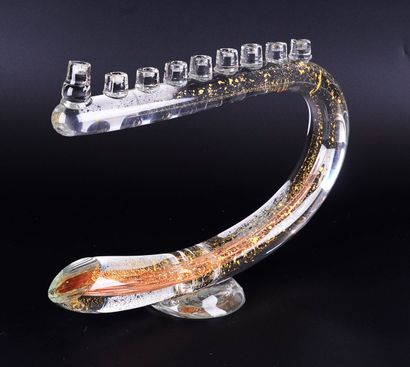 JUDAICA
Menorah en cristal sculpté à décors...