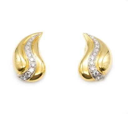 OR 18K, DIAMANTS / 18K GOLD, DIAMONDS
Boucles...