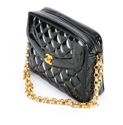 CHANEL
Chanel Camera shoulder bag in black...