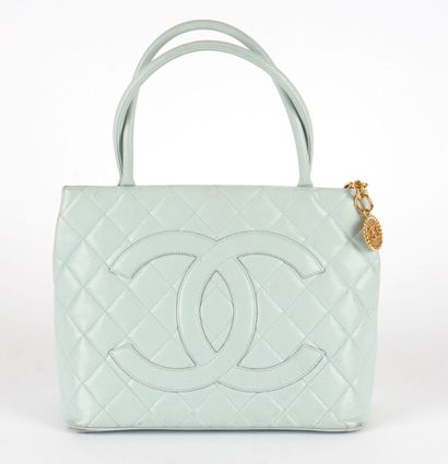 CHANEL LIGTH BLUE CAVIAR LEATHER
Chanel Light...