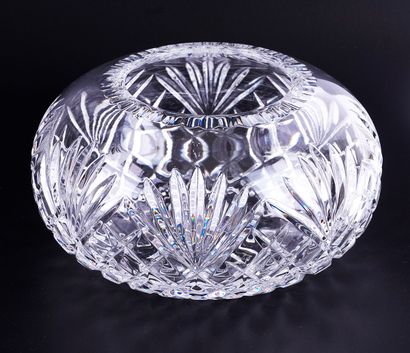 DANS LE GOÛT DE WATERFORD
Ensemble en cristal...