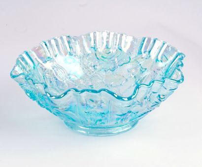VERRE CARNIVAL
Vases, bols et une coupe en...