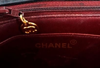 CHANEL DIANA
Chanel shoulder bag, Diana model...