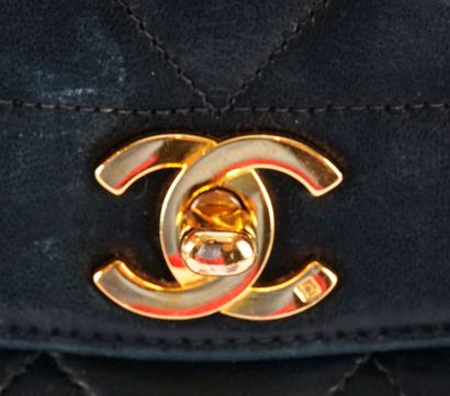 CHANEL DIANA
Chanel shoulder bag, Diana model...