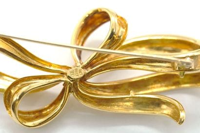 OR 18K / 18K GOLD
Broche en or jaune 18K.
Poids...