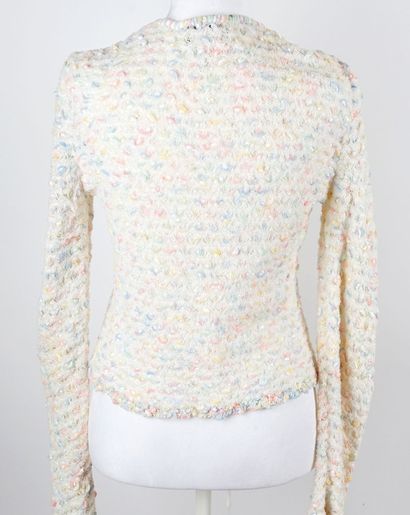 CHANEL
Veste tricot Chanel de couleur blanche.
Taille:...