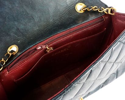 CHANEL DIANA
Chanel shoulder bag, Diana model...