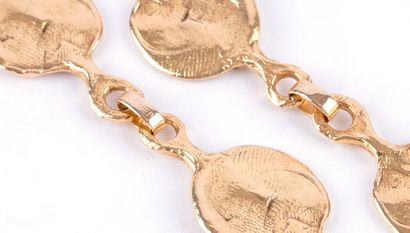 SCHLUEP, WALTER (1931-2016)
Collier en or...