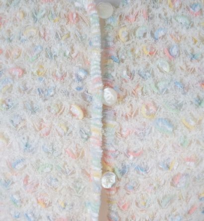 CHANEL
Veste tricot Chanel de couleur blanche.
Taille:...