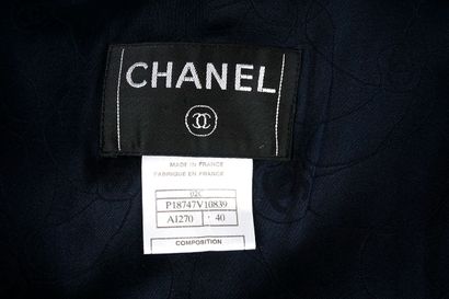 CHANEL
Veste Chanel, jacquard bleu foncé...