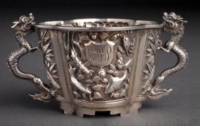 CUMSING CHINE, CANTON, CIRCA 1775-1825
Salière...