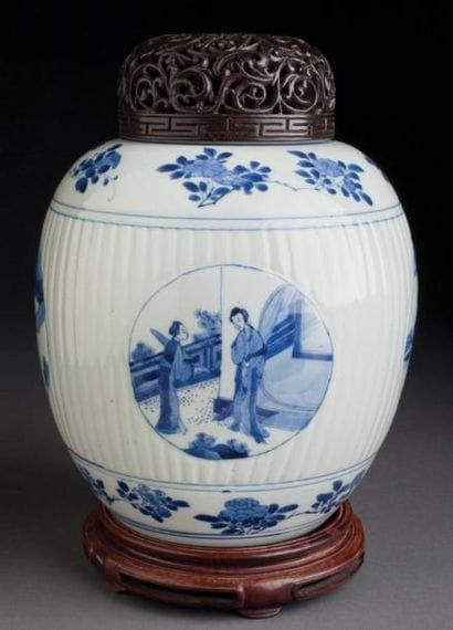 JARRE À GINGEMBRE GODRONNÉE EN PORCELAINE...