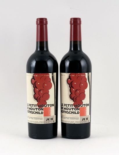 Le Petit Mouton de Mouton Rothschild 2010...
