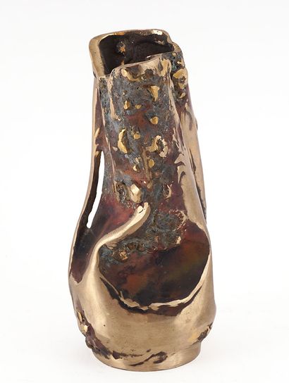 KLODE, Richard (1941-)
Vase
Bronze with gilt...