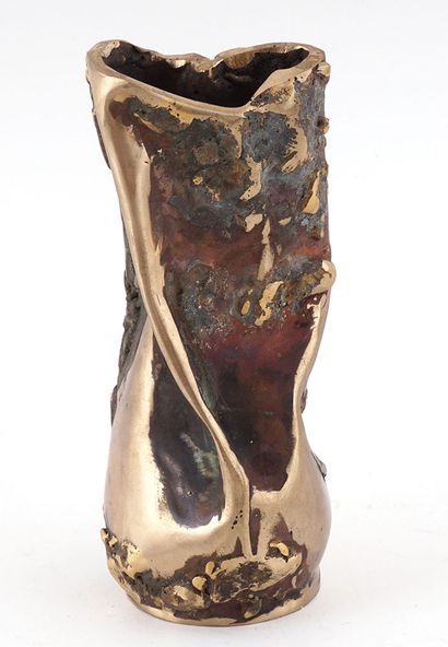 KLODE, Richard (1941-)
Vase
Bronze with gilt...