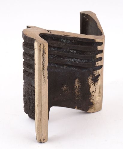 KLODE, Richard (1941-)
Structure
Bronze with...