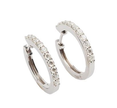 14K GOLD, DIAMONDS
Pair of earrings in 14k...
