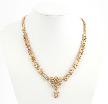 20K GOLD, DIAMONDS
Openwork necklace in 20K...