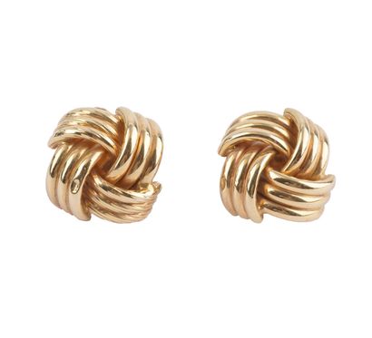 14K GOLD
14K gold earrings.
Gross weight:...