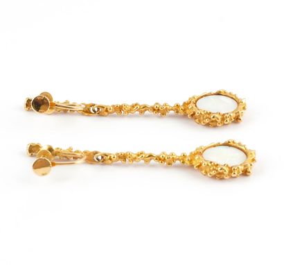 14K GOLD, OPAL
14K yellow gold opal drop...