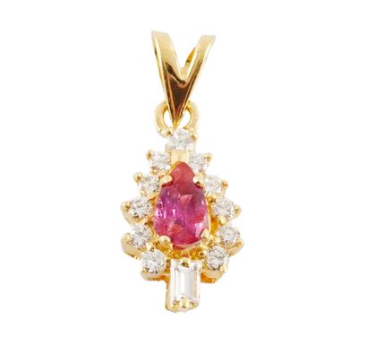 18K GOLD, RUBIES, DIAMONDS
18K yellow gold...