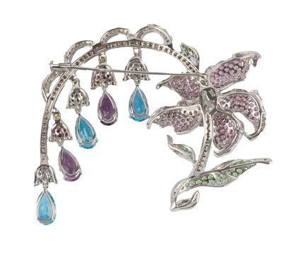 18K GOLD, GEMS
18K gold brooch stylizing...