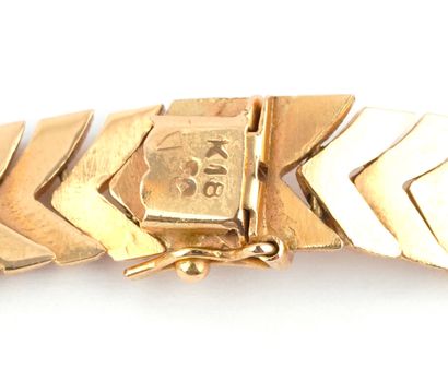 18K GOLD
18K yellow gold drapery necklace...