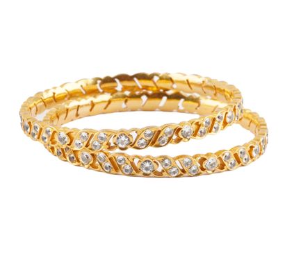22K GOLD
Two (2) bracelets in 22K yellow...