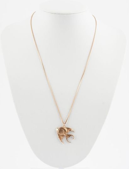 10K GOLD
Chain and pendant stylizing a fish...