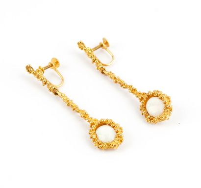 14K GOLD, OPAL
14K yellow gold opal drop...