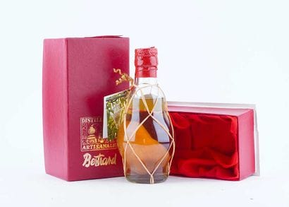 J. Bertrand Poire Williams Eau de Vie 
Niveau...