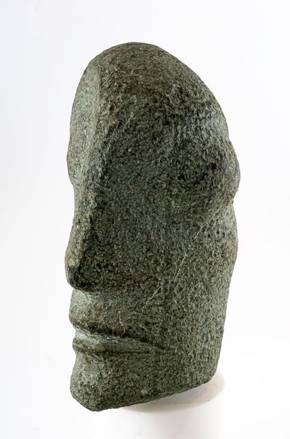 GUITÉ, Suzanne (1927-1981)
Untitled - Face
Sculpted...