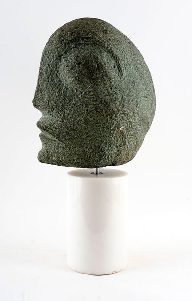 GUITÉ, Suzanne (1927-1981)
Untitled - Face
Sculpted...