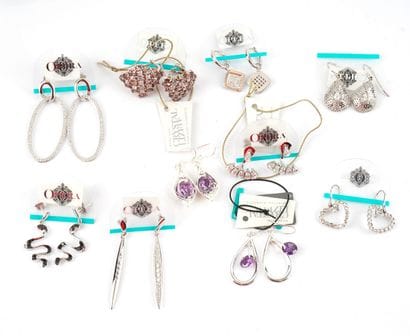 ARGENT, ZIRCONS / SILVER
Lot comprenant 10...