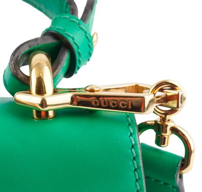 GUCCI SYLVIE
Sac Gucci Sylvie à bandoulière...