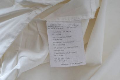 PRADA
Blouse Prada en coton.
Taille:S - ...