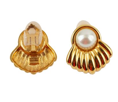 LANVIN
Paire de boucles d'oreilles clips...