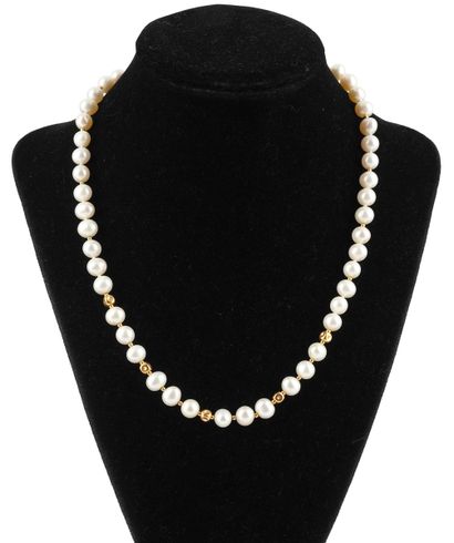 PERLES, OR 14K / PEARLS, 14K GOLD
Collier...