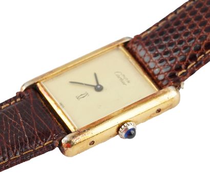 CARTIER 
Montre Must de Cartier en argent...