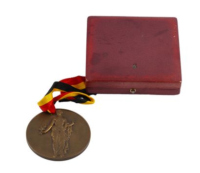MÉDAILLE / MEDAL
Médaille commémorative en...