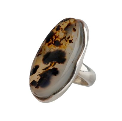 AMBRE, ARGENT / AMBER, SILVER 
Bague en argent...