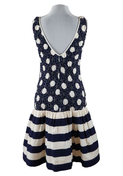 INGRID
Robe Ingrid en coton de couleur blanc...