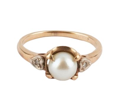 OR 10K, PERLE / 10K GOLD, PEARL
Bague en...