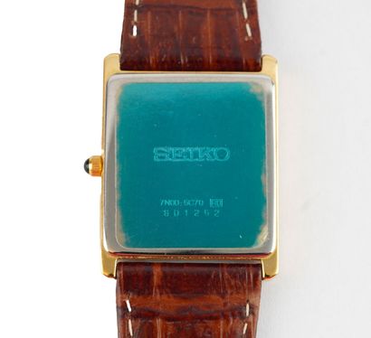 SEIKO
Montre Seiko en métal doré, boîtier...