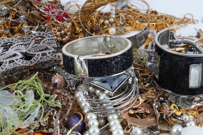 FANTAISIE / COSTUME
Lot de bijoux fantaisie...