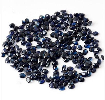 SAPHIRS / SAPPHIRES
Lot de saphris totalisant...