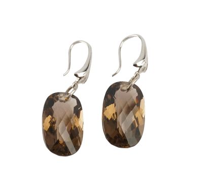 EARRINGS
Silver earrings set with smoky ...