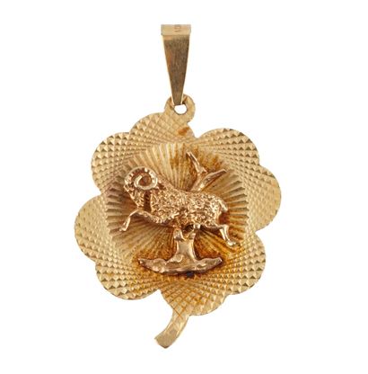 OR 10K / 10K GOLD
Pendentif en or jaune 10K...