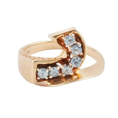 OR 10K / 10K GOLD
Bague en or jaune 10K sertie...
